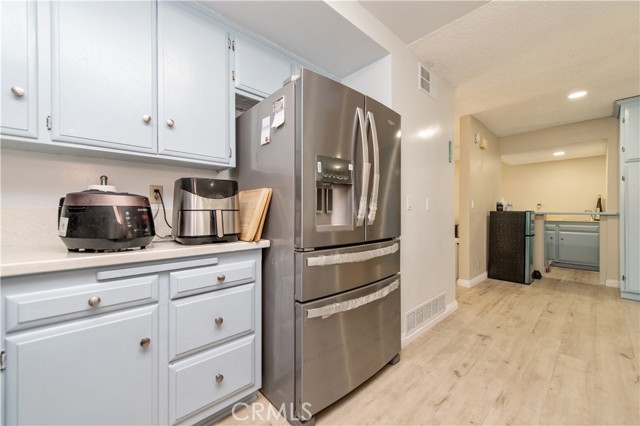 12441 Interior Circle, Los Alamitos CA: https://media.crmls.org/medias/e9d9195a-d7f1-45cf-9743-54dc78e3febf.jpg