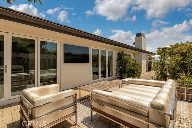 Detail Gallery Image 25 of 27 For 2897 Chateau Way, Laguna Beach,  CA 92651 - 3 Beds | 2 Baths