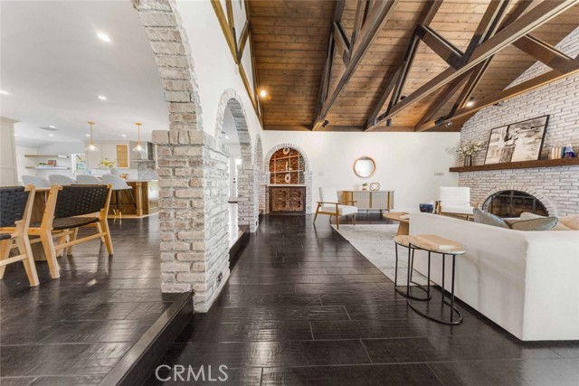 Detail Gallery Image 29 of 74 For 2950 N Lincoln St, Burbank,  CA 91504 - 3 Beds | 2 Baths