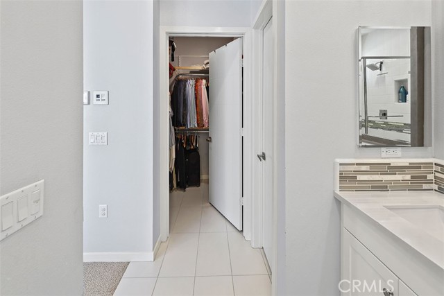 Detail Gallery Image 12 of 29 For 145 Mercer Way, Costa Mesa,  CA 92627 - 3 Beds | 3/1 Baths