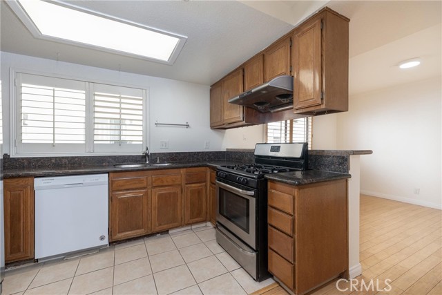 Detail Gallery Image 7 of 24 For 31 N 2nd St #B,  Alhambra,  CA 91801 - 3 Beds | 2/1 Baths