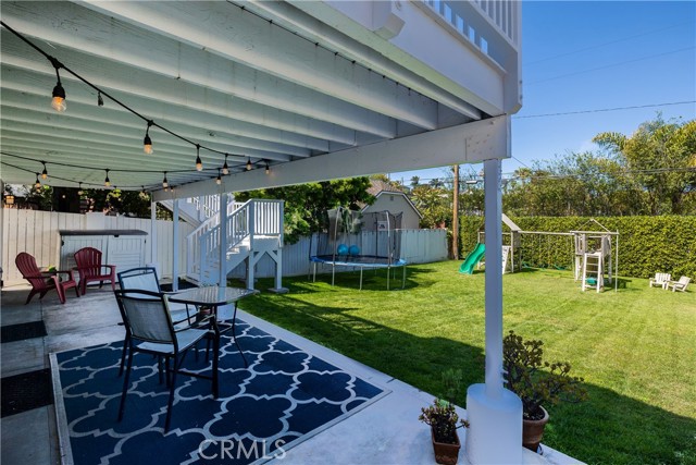 523 Juanita Avenue, Redondo Beach, California 90277, 5 Bedrooms Bedrooms, ,2 BathroomsBathrooms,Residential,Sold,Juanita,SB22083866