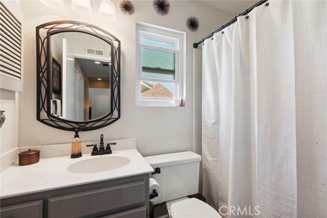 Detail Gallery Image 22 of 39 For 1355 Knoll Dr, Oceanside,  CA 92054 - 4 Beds | 3 Baths