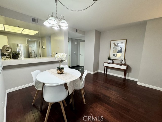 Detail Gallery Image 23 of 57 For 525 E Seaside Way #305,  Long Beach,  CA 90802 - 2 Beds | 1/1 Baths