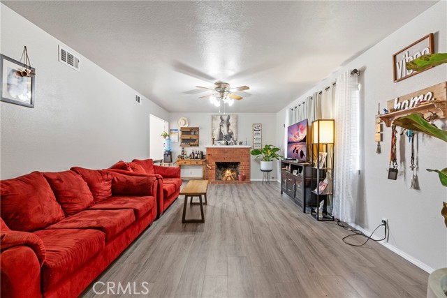 1510 High Street, Atwater CA: https://media.crmls.org/medias/e9dd382d-9bf7-49c0-b5a8-3635d51828af.jpg