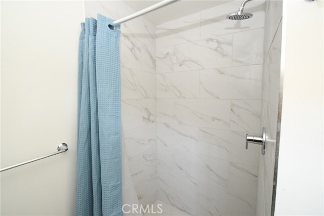 Detail Gallery Image 16 of 31 For 2117 E 112th St, Los Angeles,  CA 90059 - – Beds | – Baths