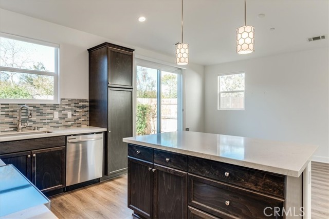 Detail Gallery Image 10 of 38 For 1094 Forest St, San Luis Obispo,  CA 93405 - 3 Beds | 2 Baths