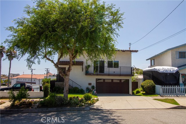 807 El Redondo Avenue, Redondo Beach, California 90277, 3 Bedrooms Bedrooms, ,1 BathroomBathrooms,Residential,For Sale,El Redondo,SB26098544