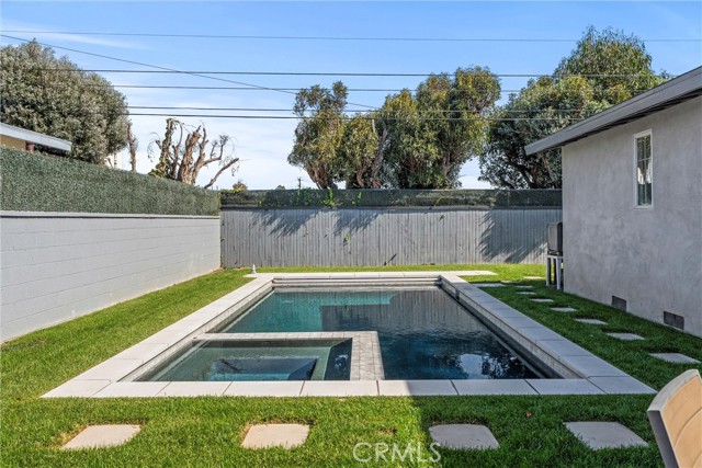 Detail Gallery Image 37 of 45 For 8906 Villanova Ave, Los Angeles,  CA 90045 - 3 Beds | 3 Baths