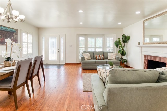 Detail Gallery Image 6 of 26 For 3442 Clark Ave, Long Beach,  CA 90808 - 3 Beds | 2 Baths