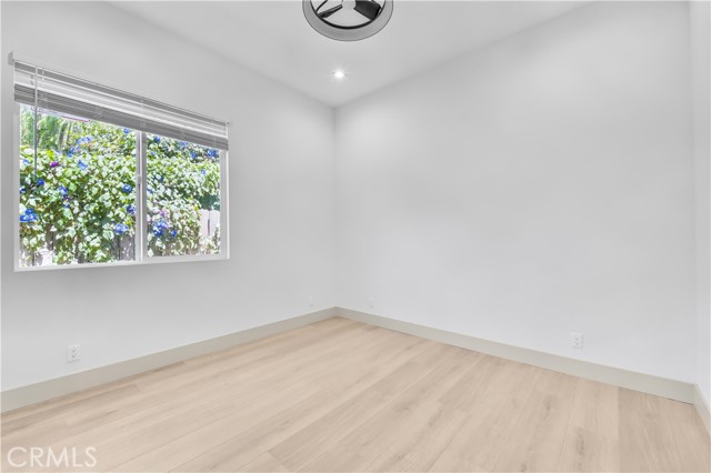 6316 Babcock Avenue, Valley Glen CA: https://media.crmls.org/medias/e9e26009-aa38-4bc2-b1d9-853f94a5c561.jpg