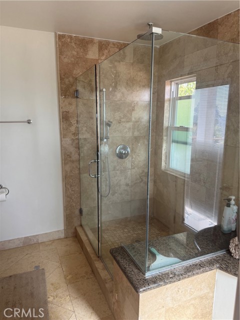 1994 Stanley Avenue, Signal Hill CA: https://media.crmls.org/medias/e9e38183-70bf-4269-b8ec-5678e3671ff9.jpg
