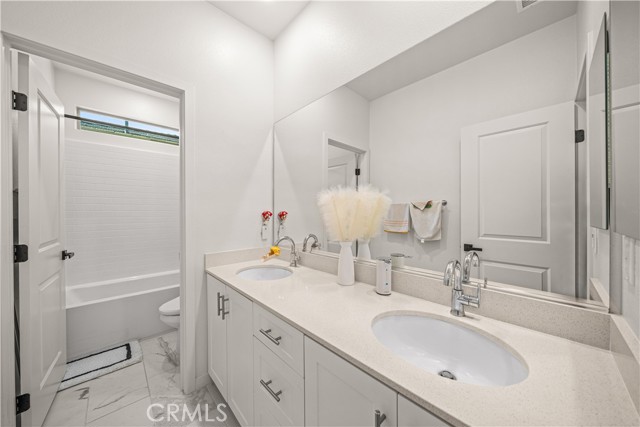 5 Bed Home for Sale in Ontario, California
