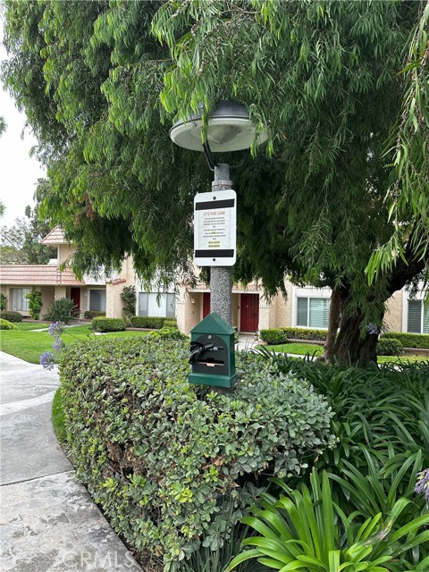 Detail Gallery Image 29 of 45 For 18598 Creek Ln, Huntington Beach,  CA 92648 - 3 Beds | 2/1 Baths