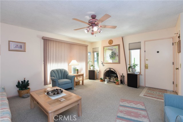 Detail Gallery Image 4 of 30 For 9549 Hermitage, Riverside,  CA 92503 - 3 Beds | 2 Baths