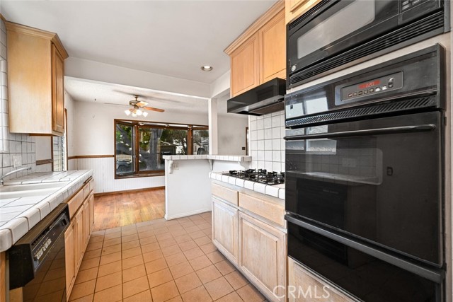2800 Oak Avenue, Manhattan Beach, California 90266, 3 Bedrooms Bedrooms, ,1 BathroomBathrooms,Residential,Sold,Oak,OC23133532