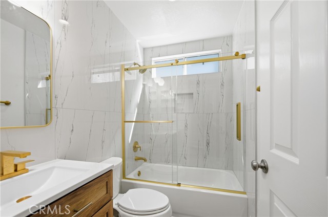 Detail Gallery Image 15 of 17 For 35 Deerborn, Aliso Viejo,  CA 92656 - 4 Beds | 2/1 Baths