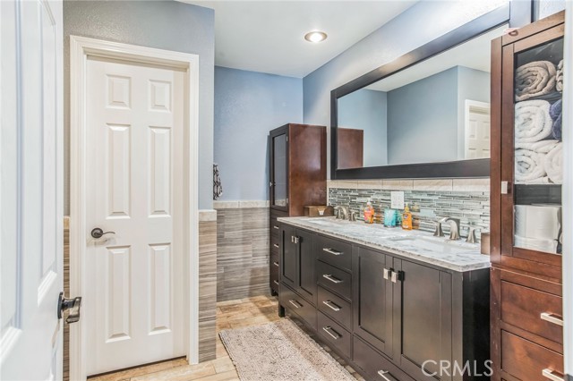 Detail Gallery Image 21 of 34 For 7663 Jayhawk Dr, Jurupa Valley,  CA 92509 - 3 Beds | 2 Baths