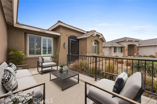 Detail Gallery Image 2 of 24 For 15036 Pinion Ct, Bakersfield,  CA 93314 - 3 Beds | 2 Baths