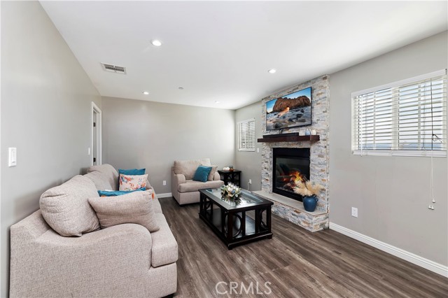 Detail Gallery Image 28 of 29 For 17525 Bodkin Ave, Lake Elsinore,  CA 92530 - 3 Beds | 2/1 Baths