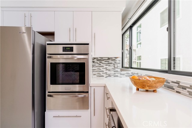 1401 Camden Avenue, Los Angeles CA: https://media.crmls.org/medias/e9e7769b-4260-42ba-b05a-47d92f36be34.jpg