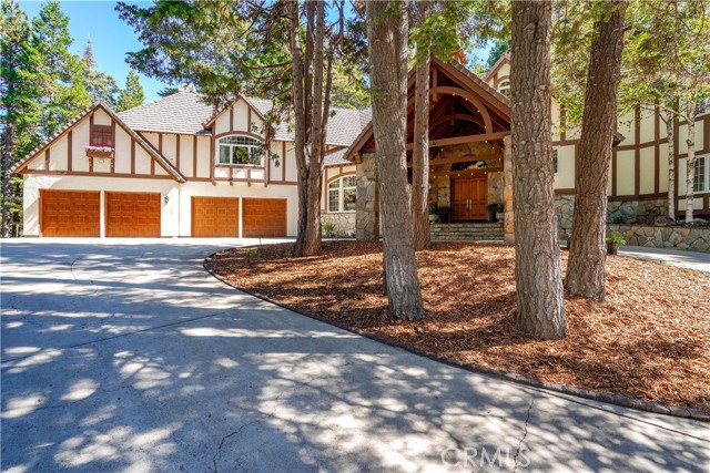 Detail Gallery Image 1 of 72 For 139 Cedar Ridge Dr, Lake Arrowhead,  CA 92352 - 4 Beds | 5 Baths