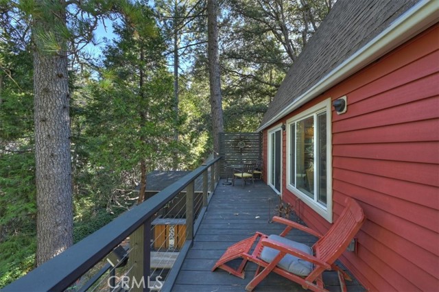 23463 The Blind Trail, Crestline, CA 92325