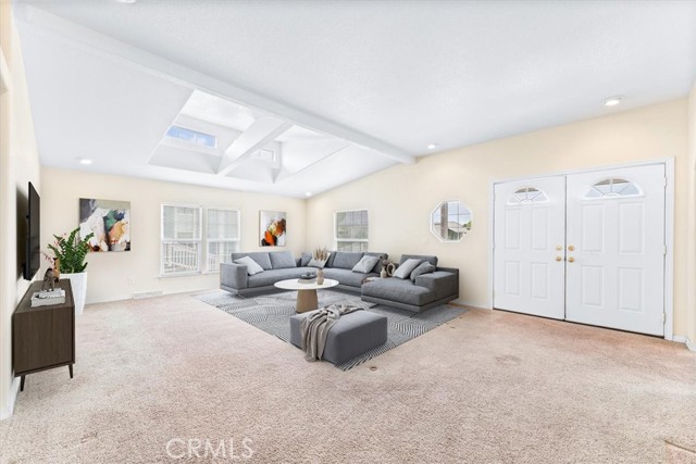 32 Pine via, Anaheim, CA, 92801 32 Pine via, Anaheim, CA, 92801