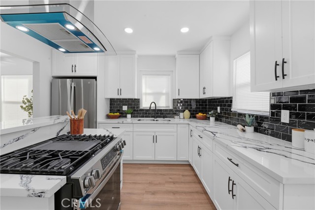 Detail Gallery Image 3 of 25 For 6327 California Ave, Long Beach,  CA 90805 - 3 Beds | 1/1 Baths