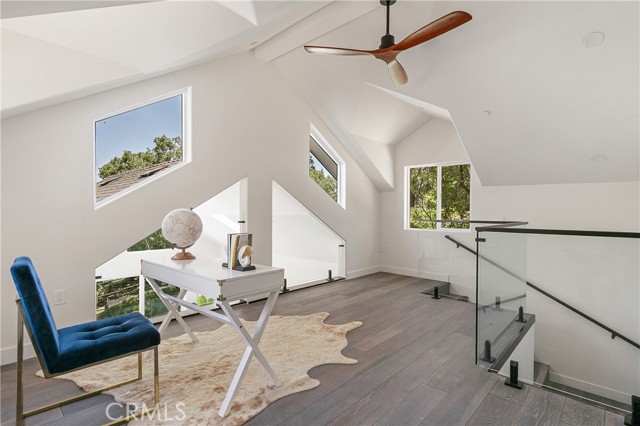 1670 Grass Valley Road, Lake Arrowhead CA: https://media.crmls.org/medias/e9e8ce7b-a7e0-45a4-bdbe-f21fc2f15b33.jpg