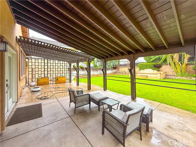 8330 Highridge Place, Rancho Cucamonga CA: https://media.crmls.org/medias/e9ea56ed-5641-493c-bc3c-ea1f237cd426.jpg