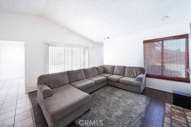 Detail Gallery Image 10 of 29 For 11231 Heathrow Dr, Riverside,  CA 92503 - 2 Beds | 2 Baths