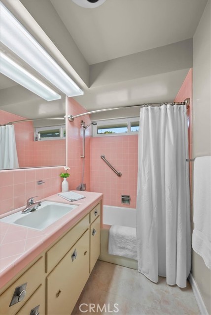 4510 Marloma Drive, Rolling Hills Estates, California 90274, 3 Bedrooms Bedrooms, ,2 BathroomsBathrooms,Residential,Sold,Marloma,PV23004399