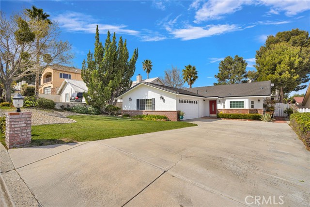 Detail Gallery Image 3 of 58 For 17750 Granada Dr, Victorville,  CA 92395 - 3 Beds | 2 Baths