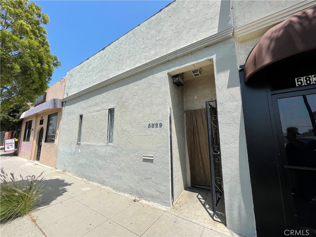 5829 E Beverly Boulevard, East Los Angeles, CA 90022