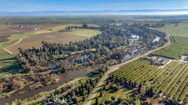 6710 Golden State Boulevard, Madera CA: https://media.crmls.org/medias/e9ec6b72-7fbb-4e5e-bbc6-57ef8688d4b2.jpg