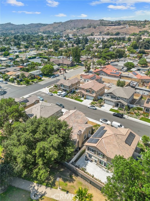 1240 Prabhu Way, Pomona CA: https://media.crmls.org/medias/e9ec9fd4-c56e-4269-94ac-57e87f363f5a.jpg