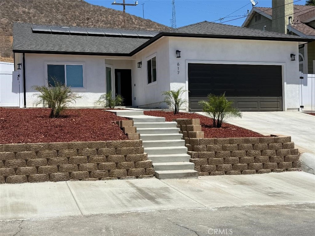 617 Acacia Street