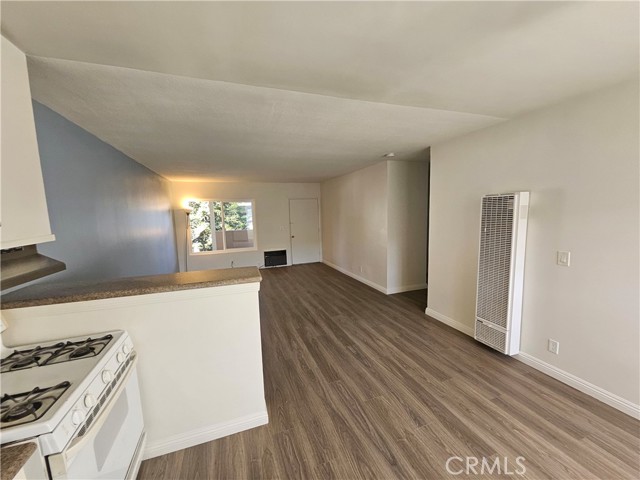 Detail Gallery Image 12 of 17 For 1381 Burwood St #3,  La Habra,  CA 90631 - 2 Beds | 2 Baths