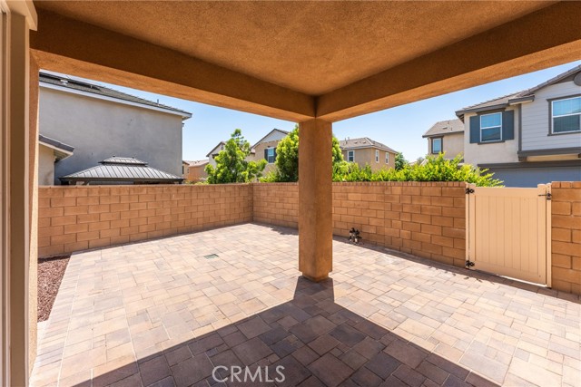 4775 S Bresse Paseo, Ontario CA: https://media.crmls.org/medias/e9ef9e32-bca7-459f-9d5e-ed4581f7d656.jpg
