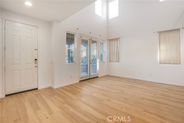 Detail Gallery Image 11 of 59 For 34619 Chinaberry, Winchester,  CA 92596 - 5 Beds | 3 Baths