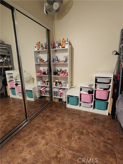 18540 Arminta Street, Reseda CA: https://media.crmls.org/medias/e9efc608-afd2-48c6-9fae-a4bdeebb02c8.jpg