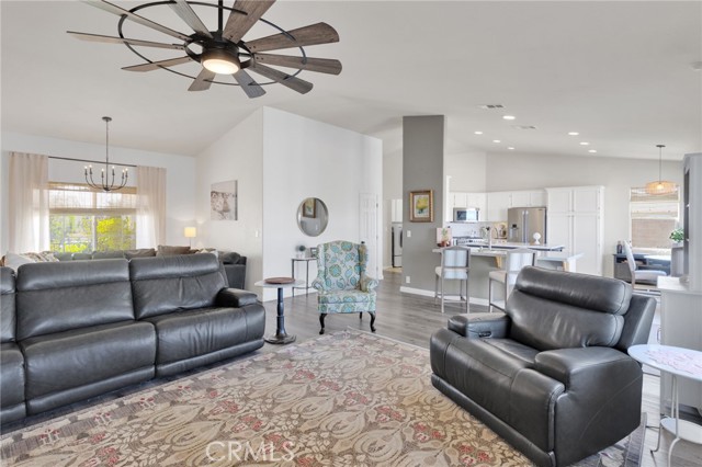 21152 Reliance, Apple Valley CA: https://media.crmls.org/medias/e9f083bc-089f-4168-985f-55de048e633d.jpg