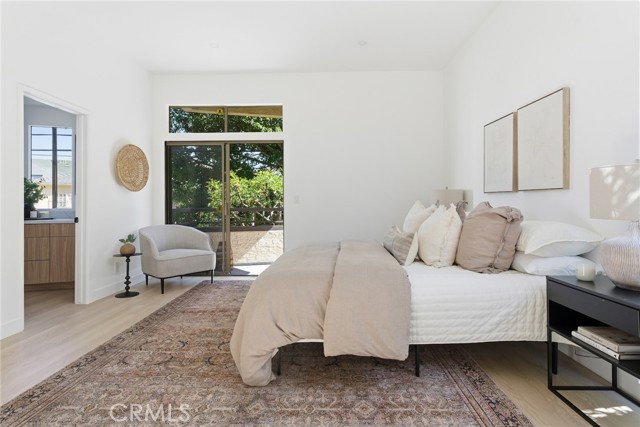 Detail Gallery Image 23 of 37 For 10820 Holman Ave #204,  Los Angeles,  CA 90024 - 2 Beds | 2 Baths