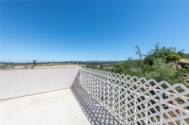 Detail Gallery Image 25 of 29 For 8665 Valley Circle Bld, West Hills,  CA 91304 - 3 Beds | 2/1 Baths