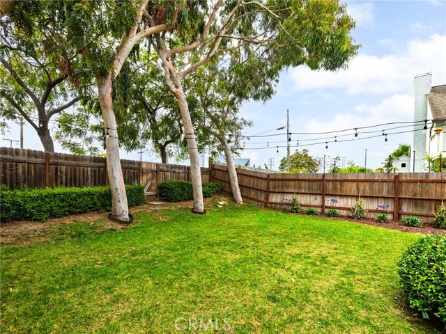 502 Washington Street, El Segundo CA: https://media.crmls.org/medias/e9f15e23-cb9e-4be8-9c37-81e0fd5a48e8.jpg