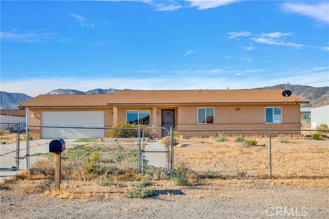 Detail Gallery Image 1 of 1 For 32163 Carnelian Rd, Lucerne Valley,  CA 92356 - 3 Beds | 2 Baths