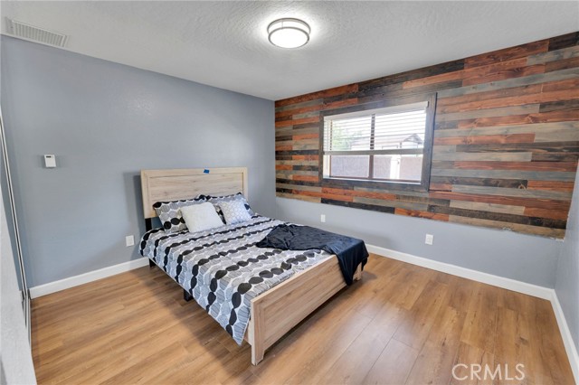 18343 Cocopah Court, Apple Valley CA: https://media.crmls.org/medias/e9f2f7f5-a5c5-4b35-9433-1e3ed8acf4e4.jpg