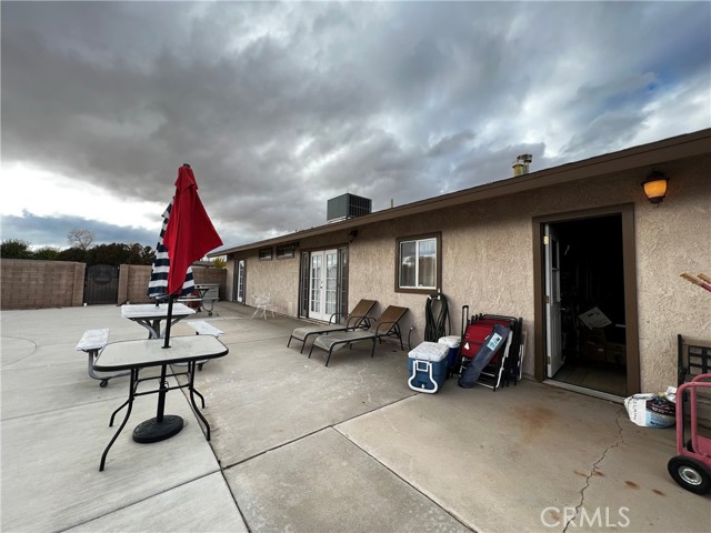 Detail Gallery Image 2 of 16 For 15353 El Centro Rd, Hesperia,  CA 92345 - 3 Beds | 2 Baths