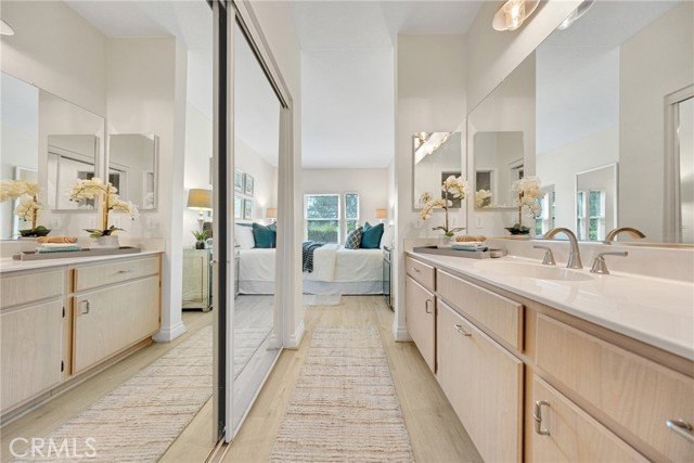 27 Timbre, Rancho Santa Margarita CA: https://media.crmls.org/medias/e9f3fdb9-45b6-4f3c-b66e-8f5c2195f630.jpg